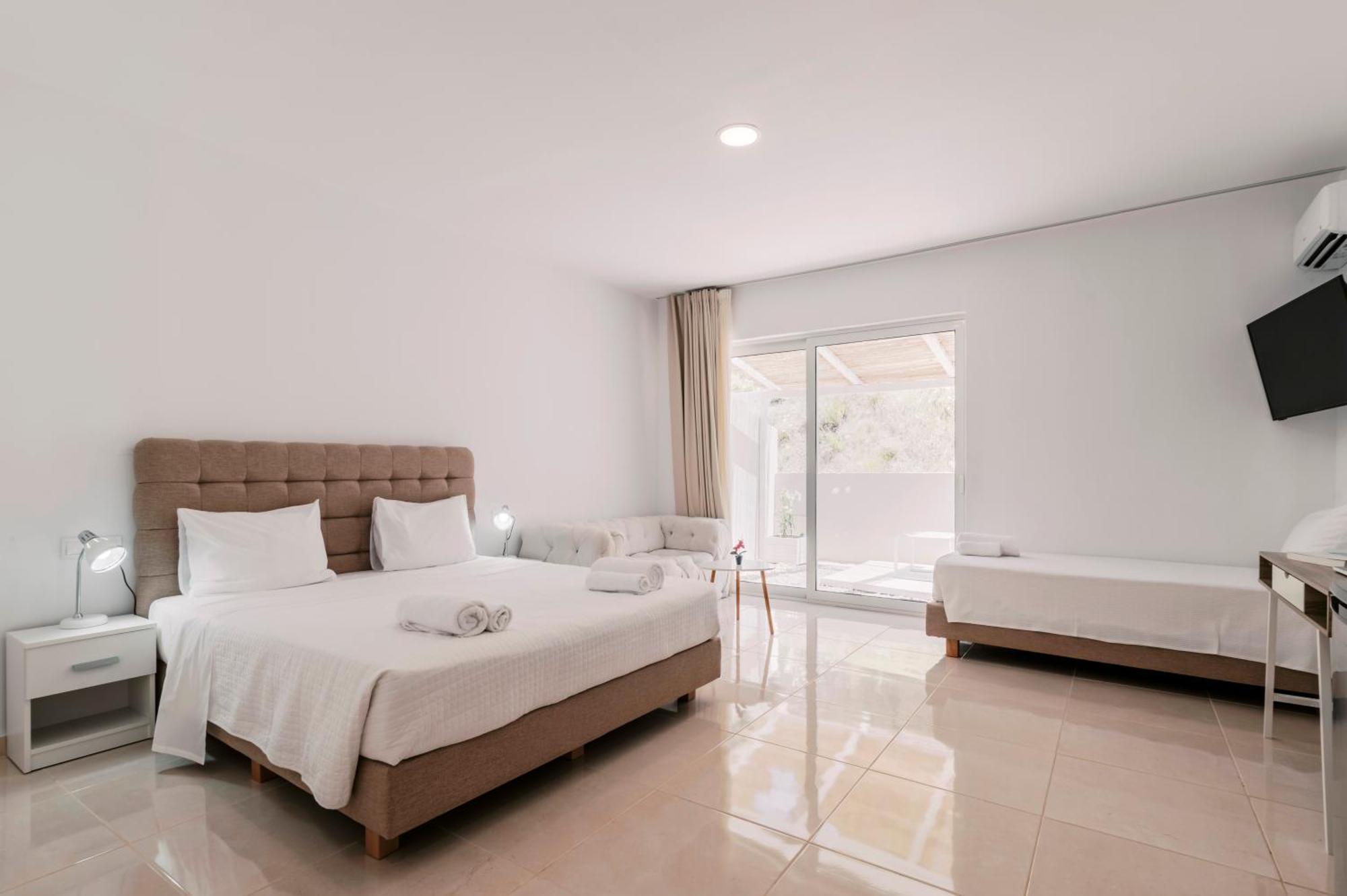 Bamboo Suites Hotel Ialysos  Dış mekan fotoğraf