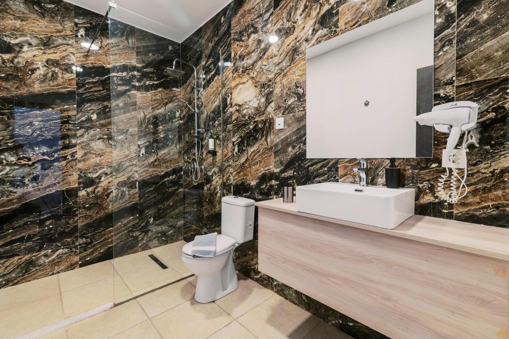 Bamboo Suites Hotel Ialysos  Dış mekan fotoğraf