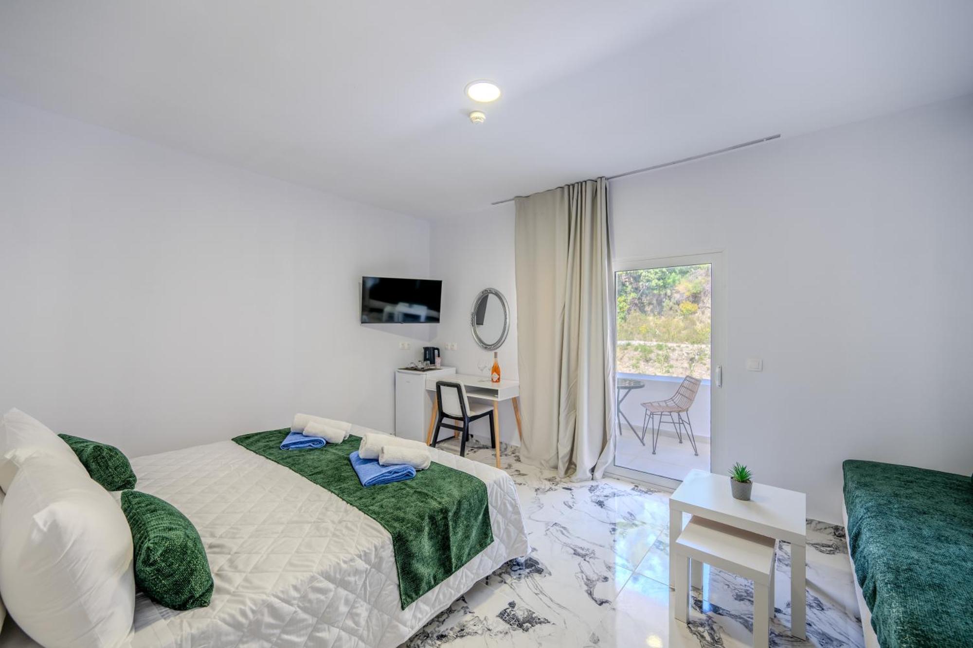 Bamboo Suites Hotel Ialysos  Dış mekan fotoğraf